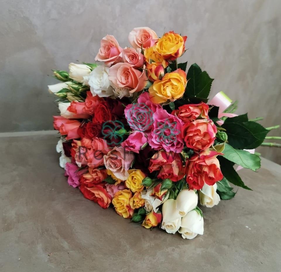 Букет цветов из: Розы в Русской Гвоздевке