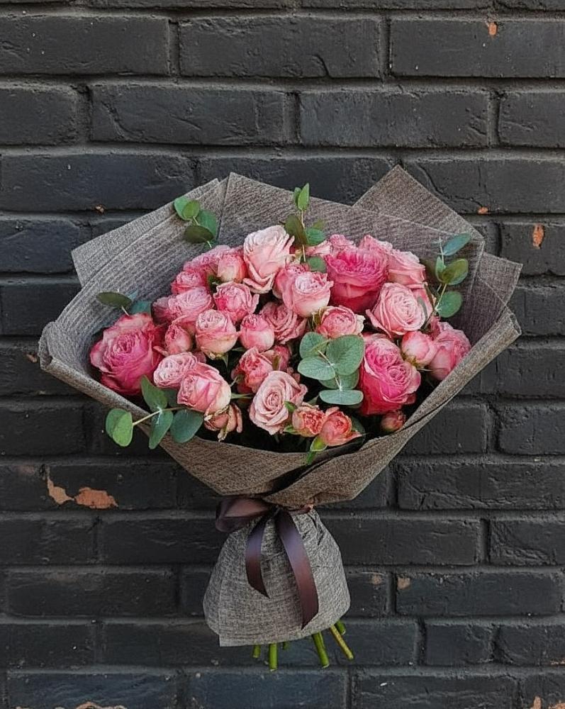 Букет цветов из: Розы в Русской Гвоздевке