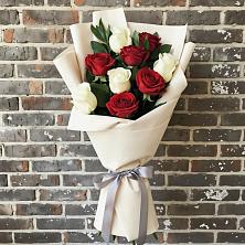 Букет цветов из:  Розы в Русской Гвоздевке