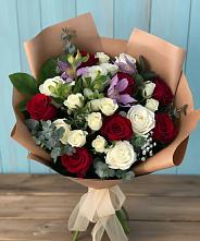 Букет цветов из:  Розы и Альстромерии в Русской Гвоздевке