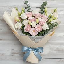 Букет цветов из:  Лизиантусы #REPLACE_PRED# Русской Гвоздевке