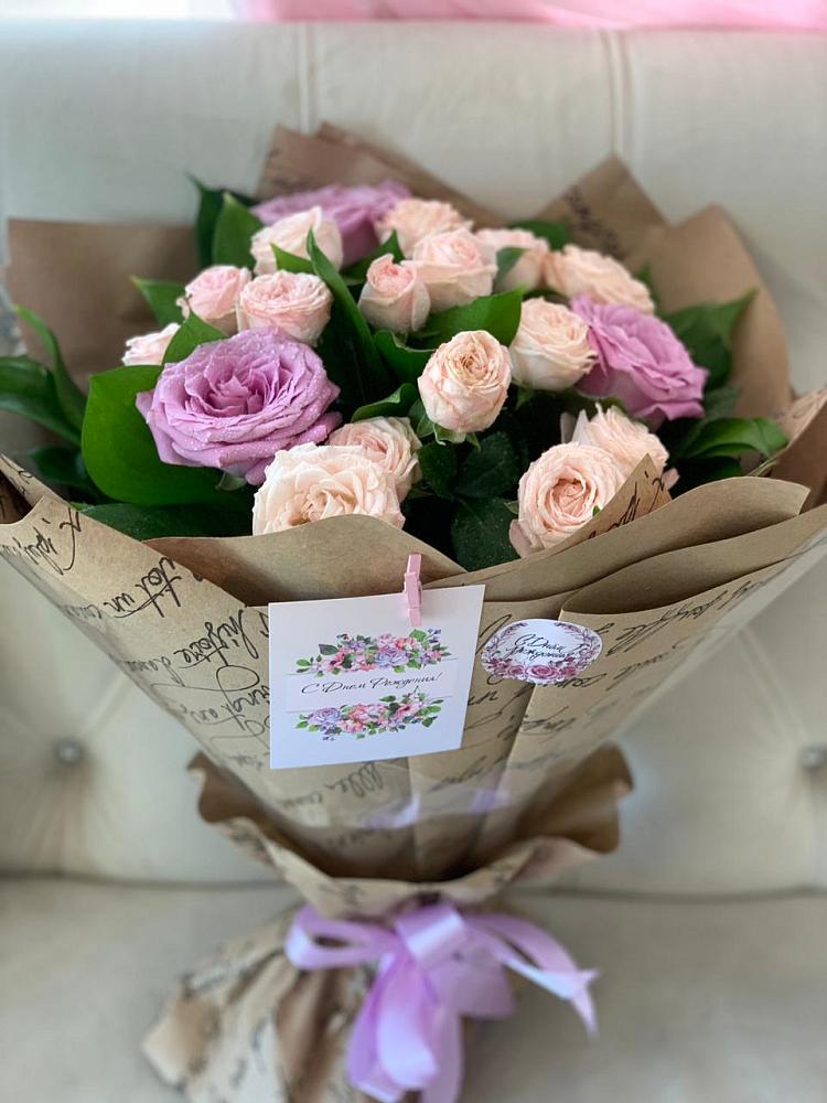 Букет цветов из: Розы в Русской Гвоздевке