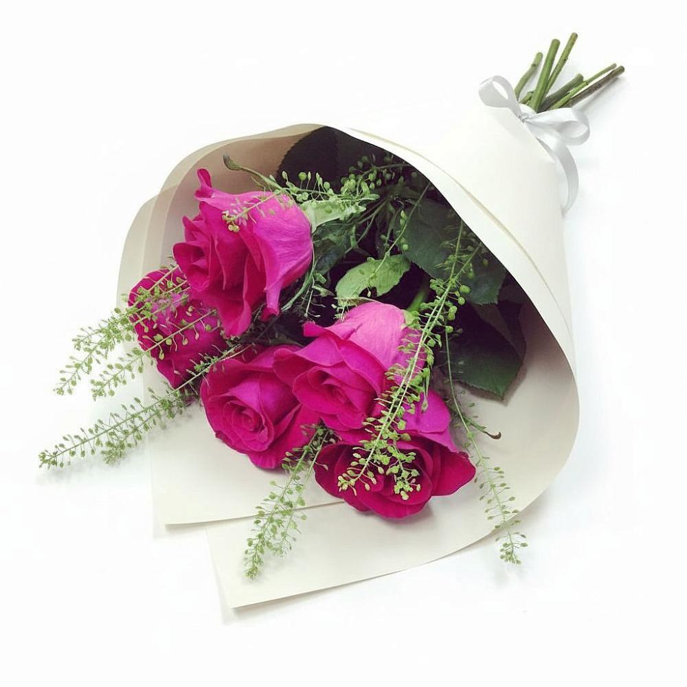 Букет цветов из: Розы в Русской Гвоздевке