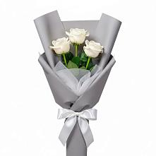 Букет 3 белые розы #REPLACE_PRED# Русской Гвоздевке