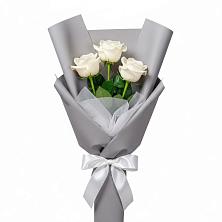 Букет 3 белые розы в Русской Гвоздевке