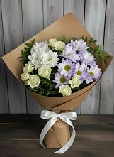 Букет цветов из:  Хризантемы и Розы в Русской Гвоздевке