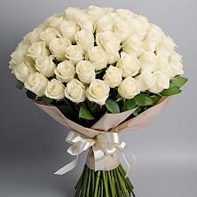 Букет 101 беля роза Белоснежка в Русской Гвоздевке