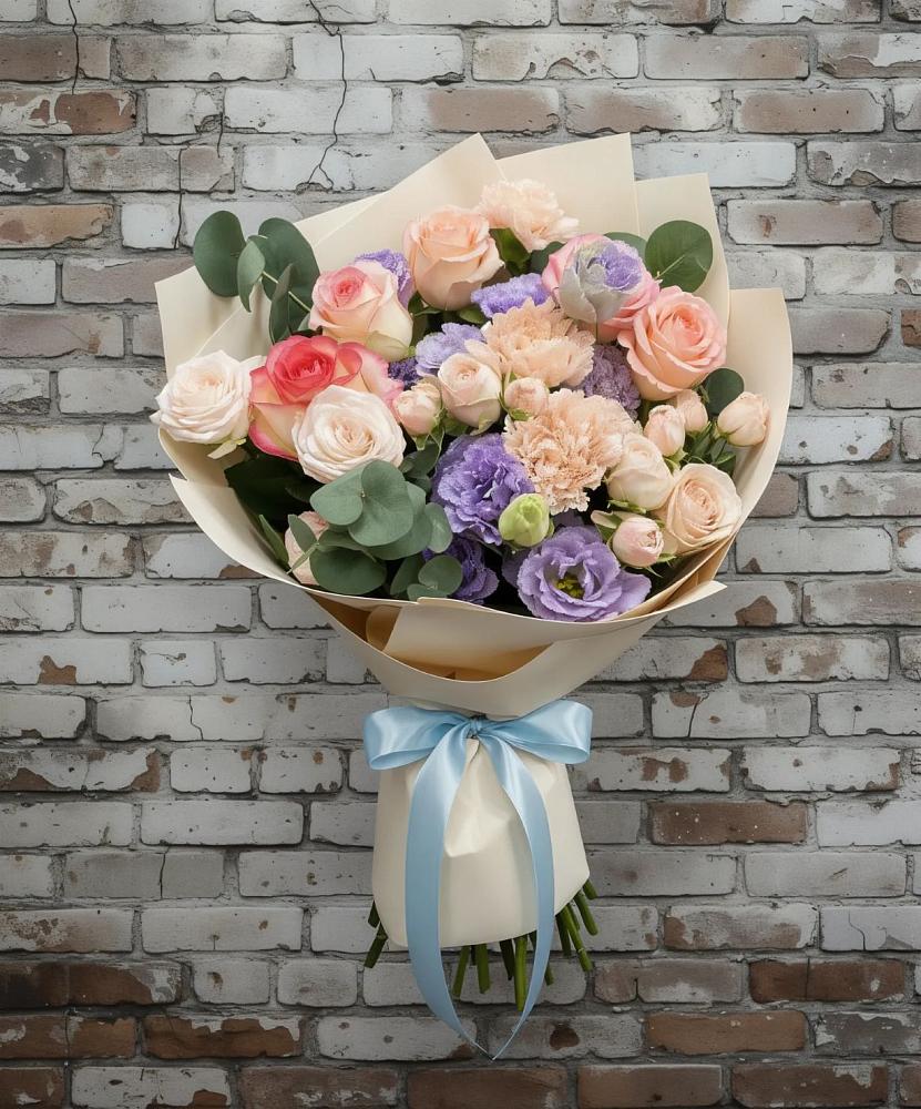 Букет цветов из: Розы, Лизиантусы и Гвоздики в Русской Гвоздевке