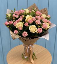 Букет цветов из:  Розы в Русской Гвоздевке
