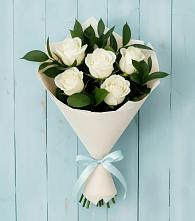 Букет цветов из:  Розы в Русской Гвоздевке