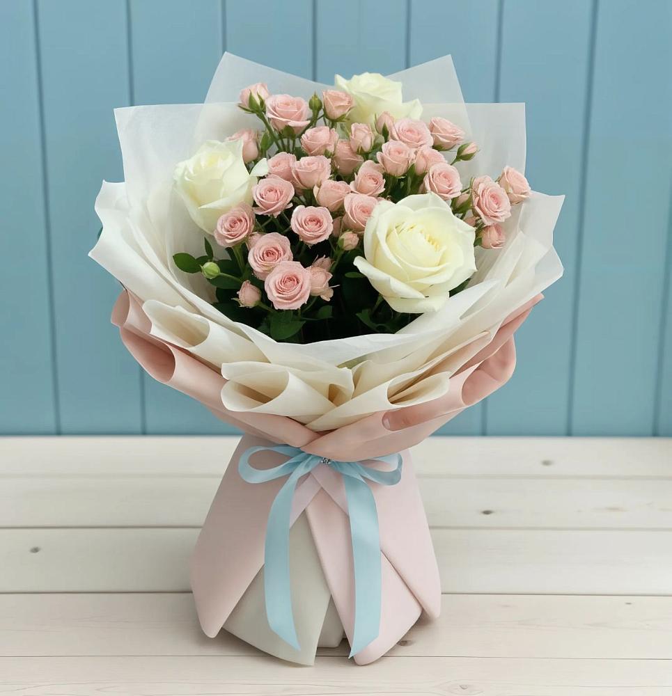 Букет цветов из: Розы в Русской Гвоздевке