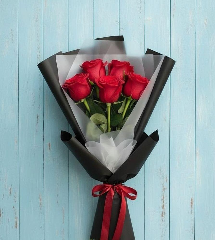 Букет цветов из: Розы в Русской Гвоздевке