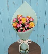 Букет цветов из:  Розы в Русской Гвоздевке